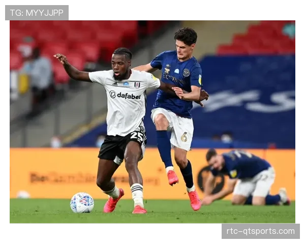 “保级战前瞻：布伦特福德与埃弗顿的‘大巴’对决，谁更坚固？”