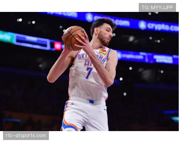 NBA官方奖项：雷霆队切特·霍姆格伦当选年度最佳防守球员